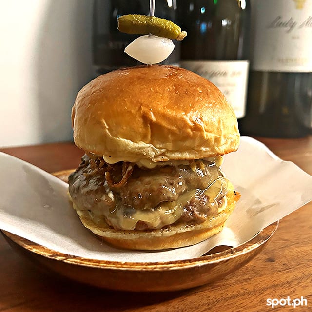 Toka cheeseburger