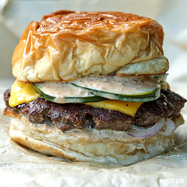 Love! Burger cheeseburger
