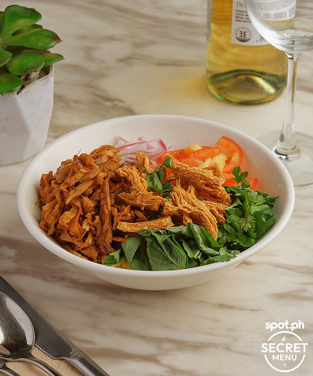 Green Bar's Hoi An Chickun Rice. Photo by Hans Fausto