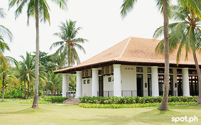 The buildings at Dusit Thani Lubi Plantation Resort resemble buildings you would find in a 1920s South Pacific Coconut Plantation.