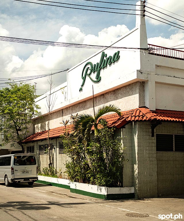 Rufina Patis