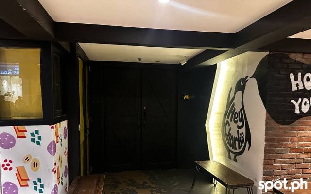 the grasshopper bar entrance