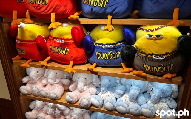 miniso land thailand dundun and thai elephant