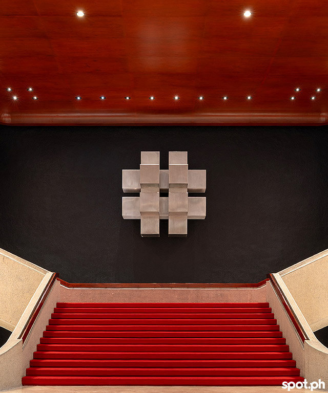 Arturo Luz's steel sculpture, Grid.