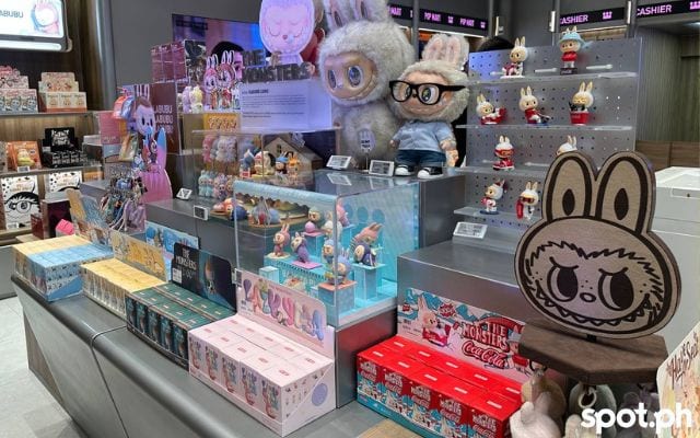 pop mart sm aura premiere store labubu