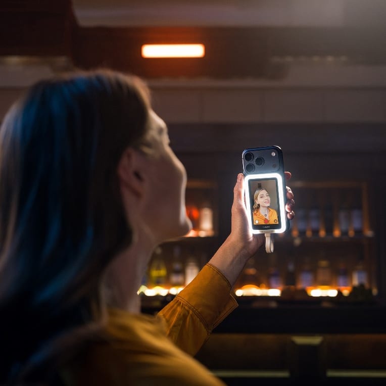 insta360 selfie screen ring light