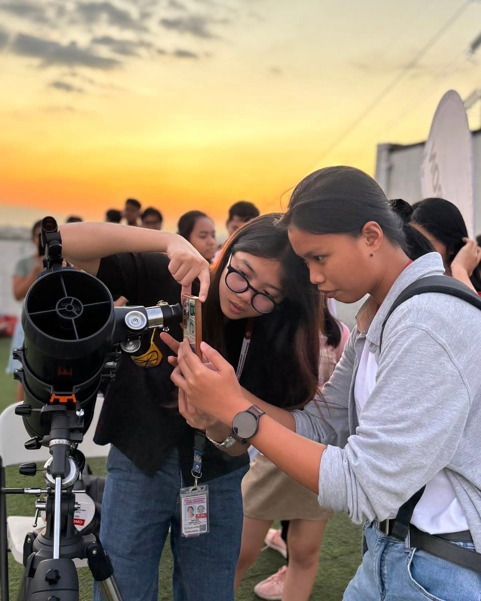 A photo taken during a similar free telescope viewing activity hosted by Celestron PH in Valenzuela