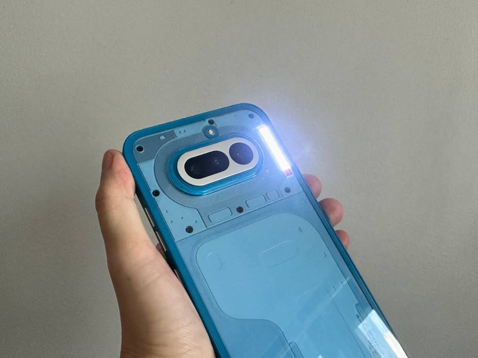 nothing phone review glyph bar
