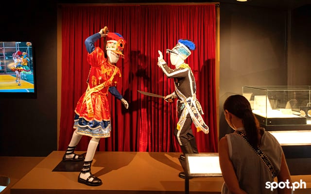 Depicting the traditional local form of theater called Komedya de Baler