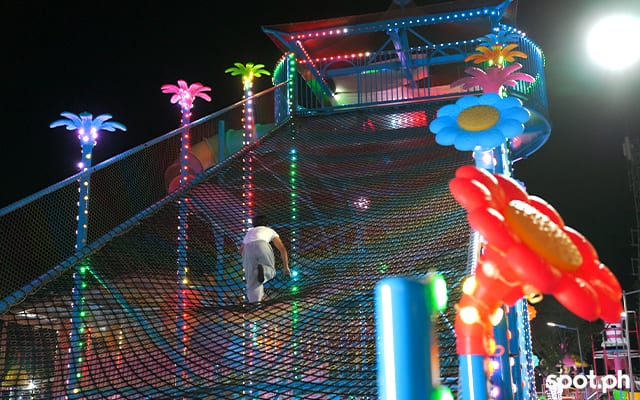 Fiesta Adventure Park net ladder and slides