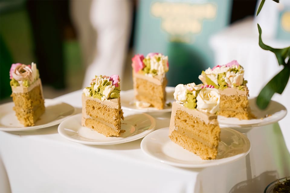 Cakes on plates at the Grab 5-Star Eats Awards: The Ultimate Taste Off