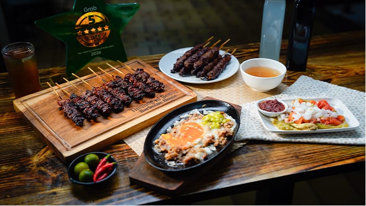barbecue skewers on a table