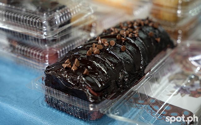 liliw Bakeshop chocolate roll