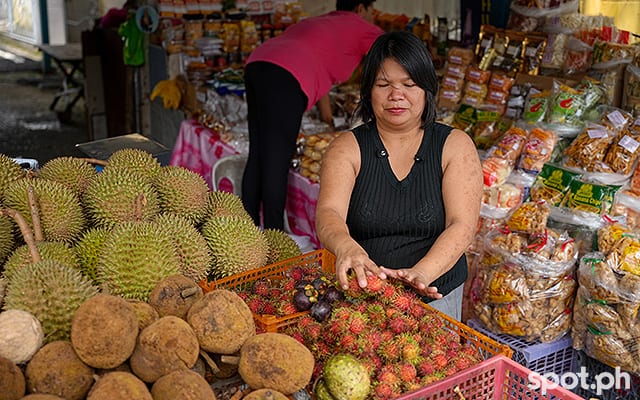 Liliw's high elevation and rich soil make it conducive for growing fruits of all kinds. Be on the look out for fresh fruits on sale at the pasalubong center