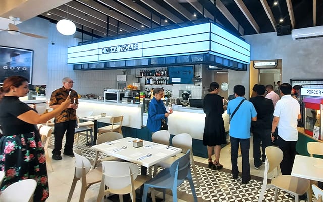 cinema 76 cafe